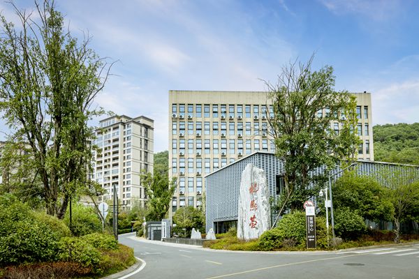 �µء�����̨